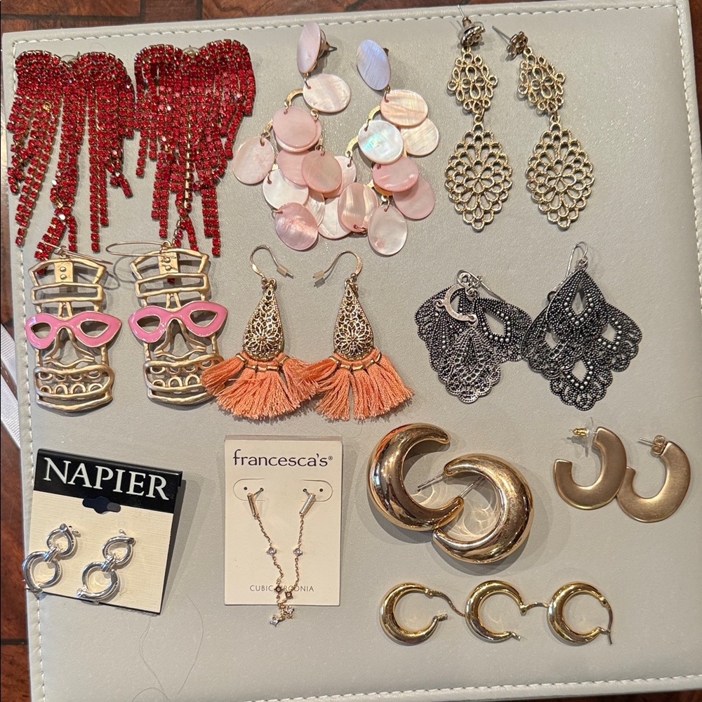 lot of 11 earrings sparkly and unique